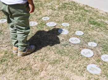 日時計：園庭遊具